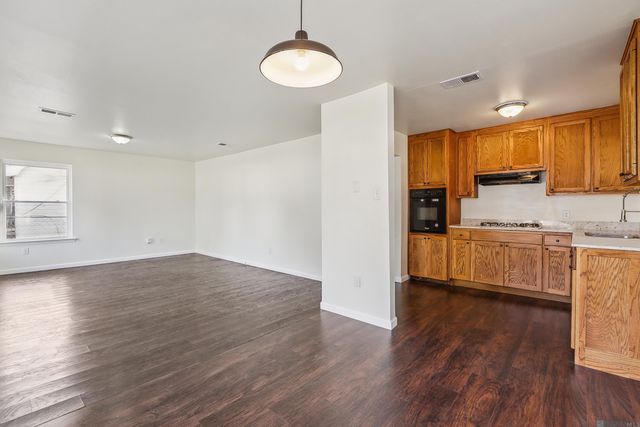 4524 Sycamore St, Baton Rouge, LA 70805