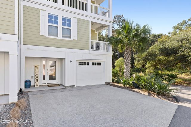 321 Red Lewis Drive 15, Kure Beach, NC 28449