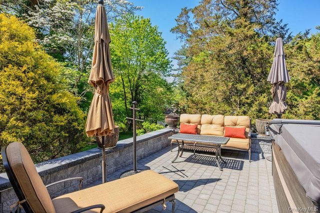 104 California Avenue, Port Jefferson, NY 11777