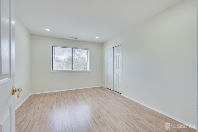 1314 Edison Glen Terrace, Edison, NJ 08837