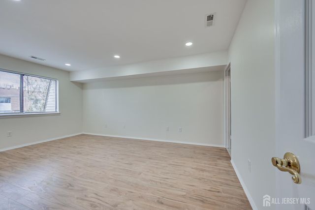 1314 Edison Glen Terrace, Edison, NJ 08837