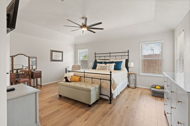 406 Nutmeg, Burleson, TX 76028