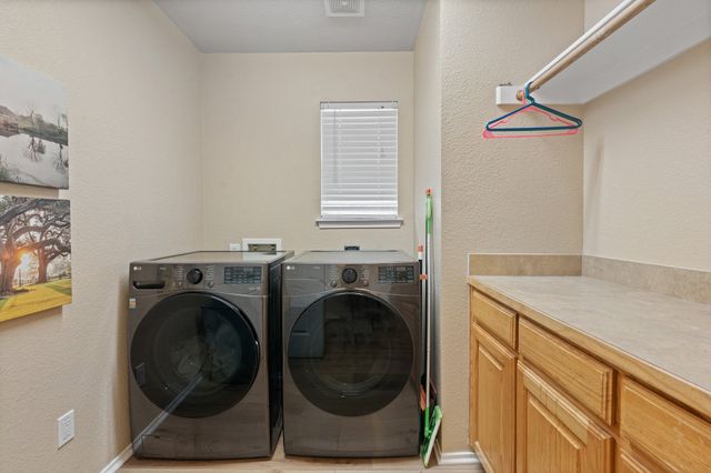 406 Nutmeg, Burleson, TX 76028