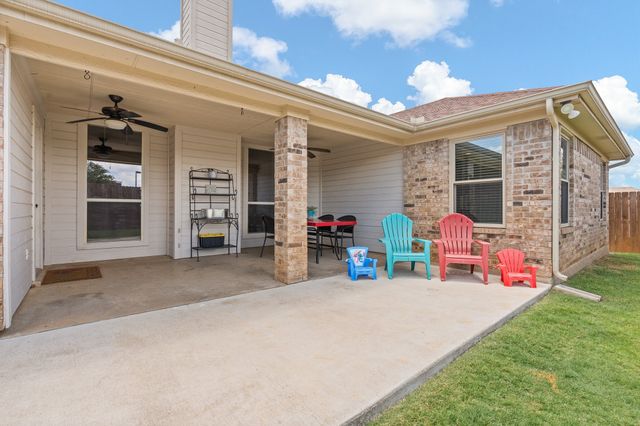 406 Nutmeg, Burleson, TX 76028