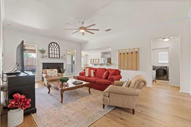 406 Nutmeg, Burleson, TX 76028