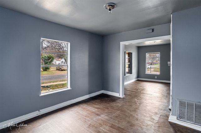 329 Edwards Street, Bossier City, LA 71111