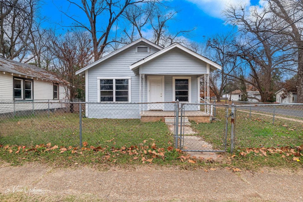 329 Edwards Street, Bossier City, LA 71111