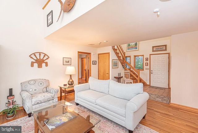 562 OCEAN PARKWAY, Ocean Pines, MD 21811