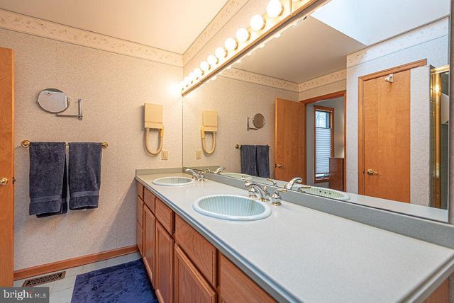 562 OCEAN PARKWAY, Ocean Pines, MD 21811