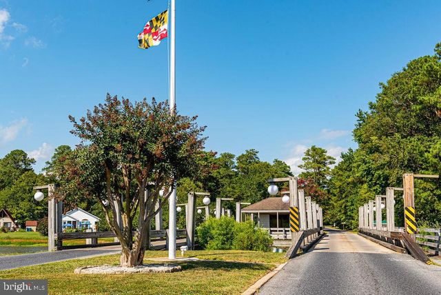 562 OCEAN PARKWAY, Ocean Pines, MD 21811