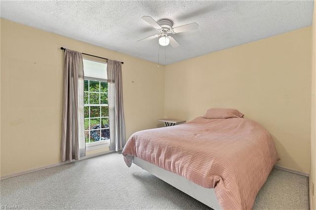 15 Windcrush Court, Greensboro, NC 27455