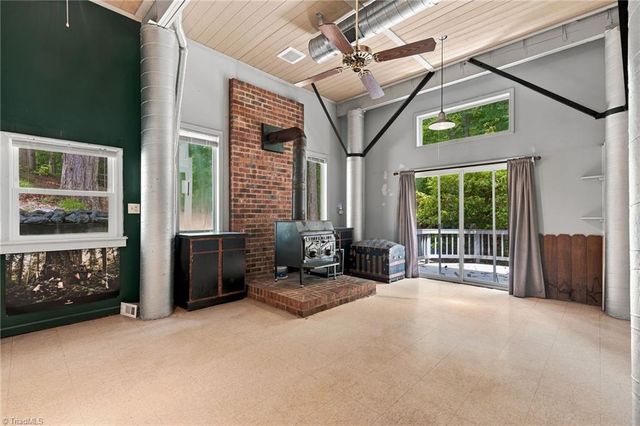 15 Windcrush Court, Greensboro, NC 27455