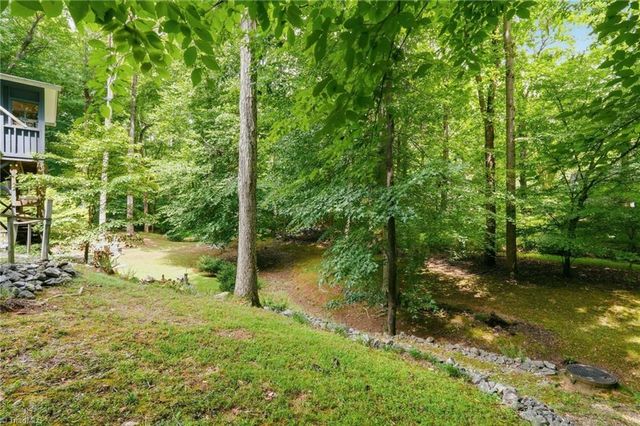 15 Windcrush Court, Greensboro, NC 27455