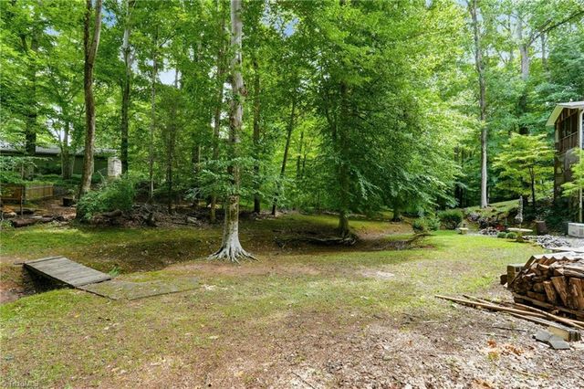 15 Windcrush Court, Greensboro, NC 27455