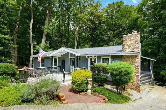 15 Windcrush Court, Greensboro, NC 27455