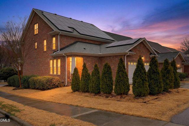 400 Village Loop Drive, Apex, NC 27502