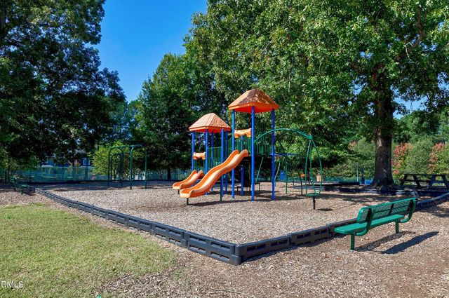 400 Village Loop Drive, Apex, NC 27502