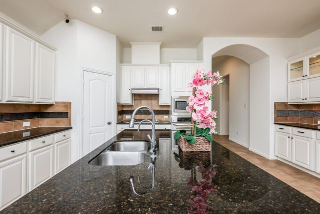 2114 Ascot Ln, Sugar Land, TX 77479