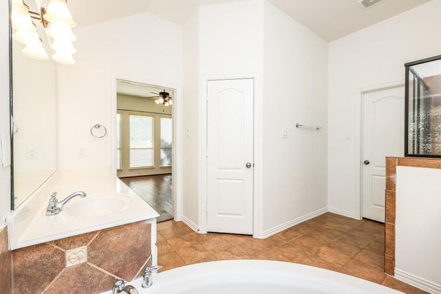 2114 Ascot Ln, Sugar Land, TX 77479