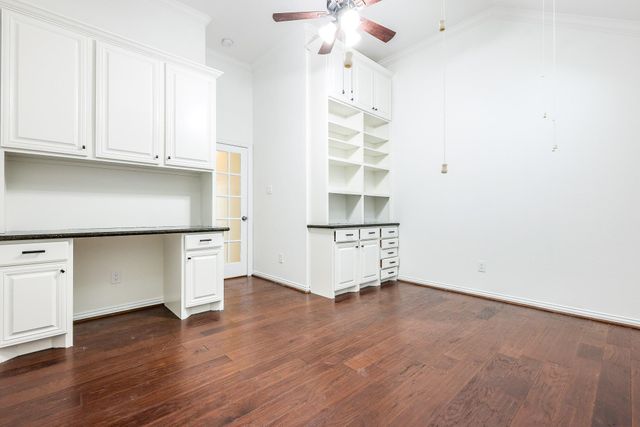 2114 Ascot Ln, Sugar Land, TX 77479
