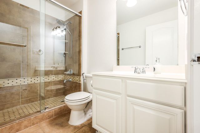 2114 Ascot Ln, Sugar Land, TX 77479