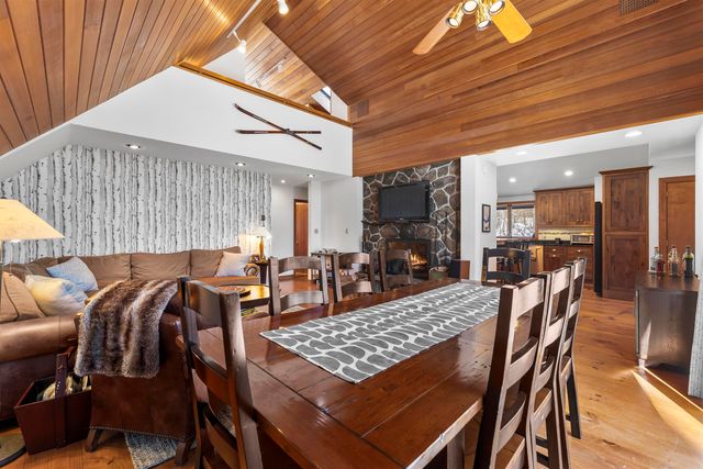 11 Roundtree Road, Winhall, VT 05340