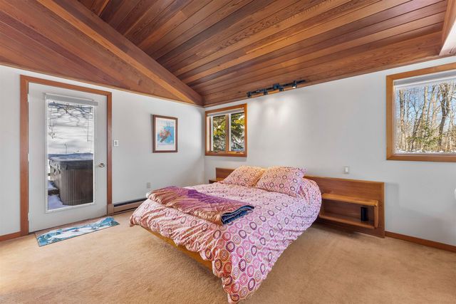 11 Roundtree Road, Winhall, VT 05340