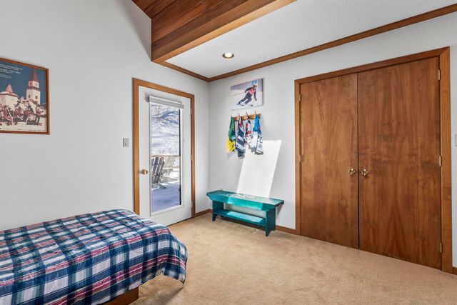 11 Roundtree Road, Winhall, VT 05340