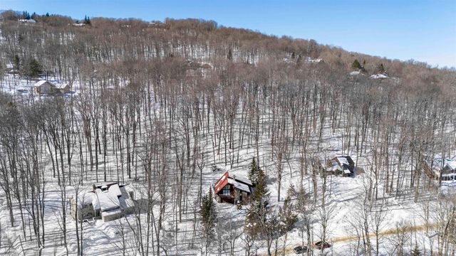11 Roundtree Road, Winhall, VT 05340
