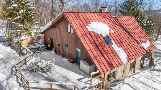 11 Roundtree Road, Winhall, VT 05340