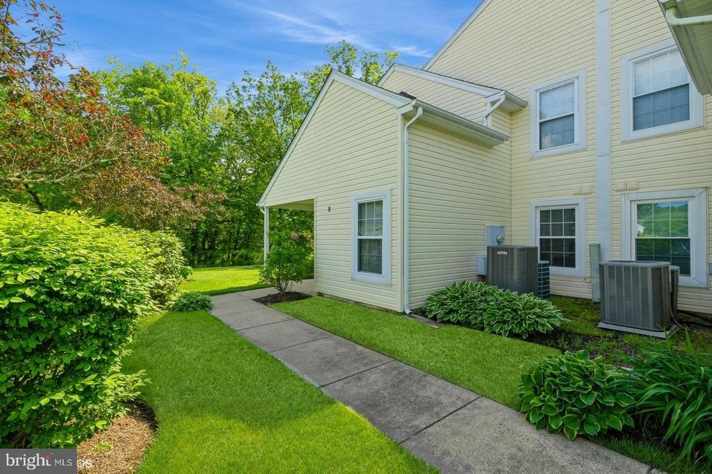 35019 BENNETT #9, Southampton, PA 18966