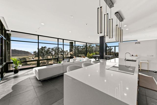 12911 Via Grimaldi, Del Mar, CA 92014