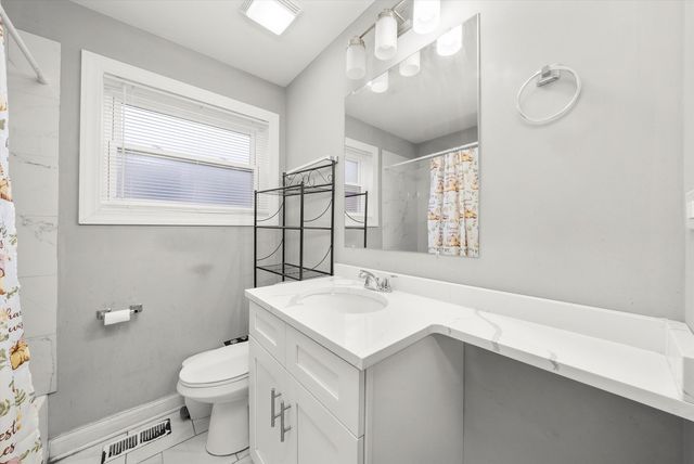 4512 S Laporte Avenue, Chicago, IL 60638