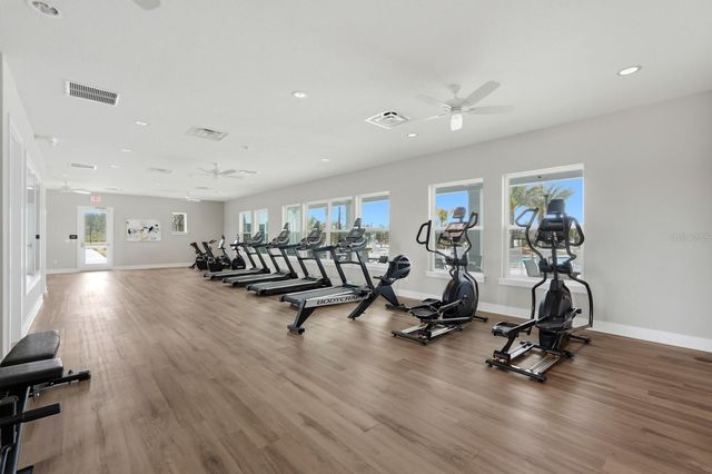 8 CROSSCUT COURT, Palm Coast, FL 32137