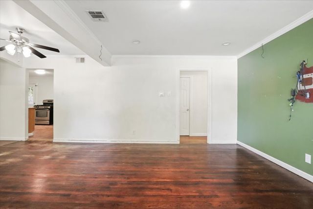 1944 Alhambra Street, Dallas, TX 75217