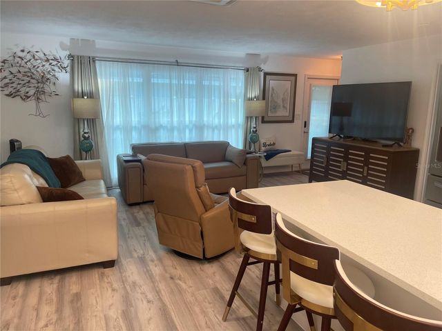 515 1ST AVENUE E, Bradenton, FL 34208