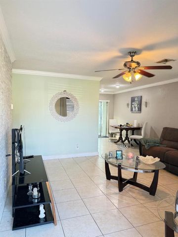 2940 NW 46 Street, Tamarac, FL 33309