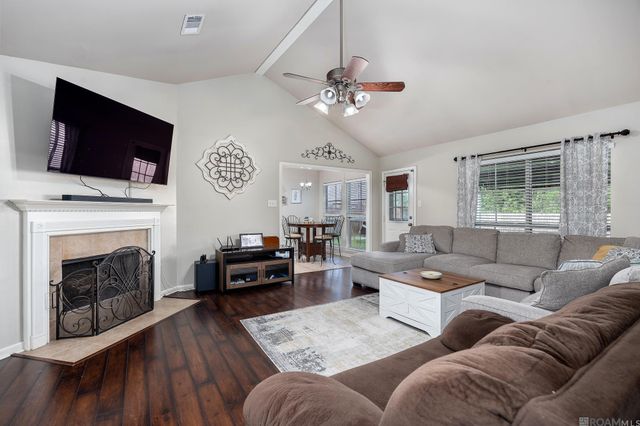 13417 Orleans Dr, Gonzales, LA 70737