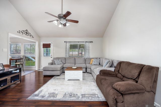 13417 Orleans Dr, Gonzales, LA 70737