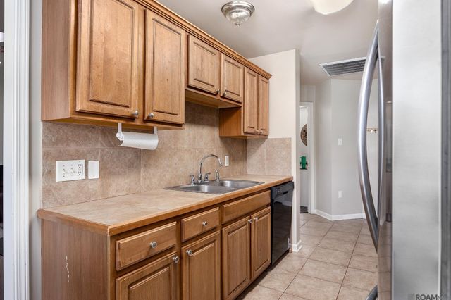 13417 Orleans Dr, Gonzales, LA 70737