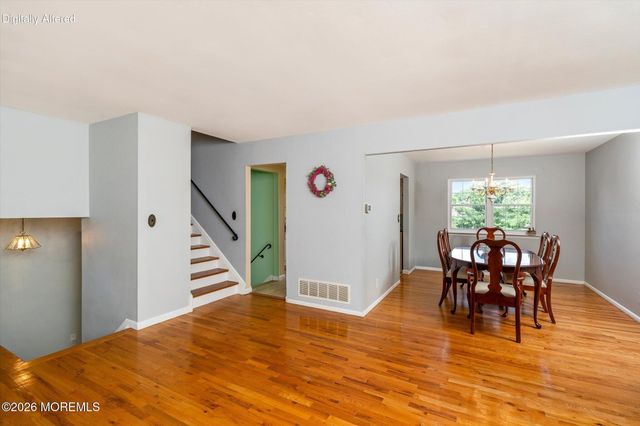 43 Brunswick Drive, Howell, NJ 07731