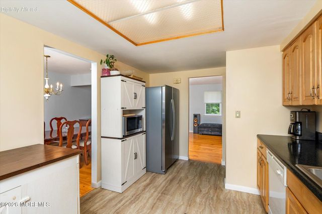 43 Brunswick Drive, Howell, NJ 07731