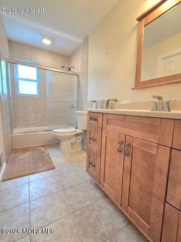 43 Brunswick Drive, Howell, NJ 07731