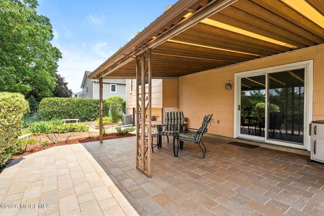 43 Brunswick Drive, Howell, NJ 07731