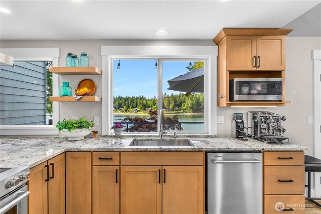 240 SE Mallard Beach Lane, Shelton, WA 98584