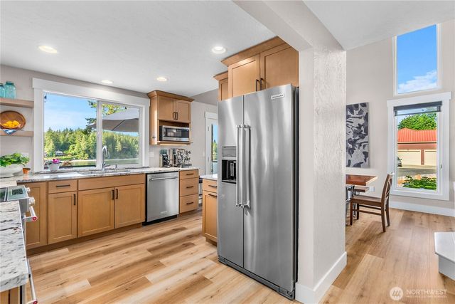 240 SE Mallard Beach Lane, Shelton, WA 98584