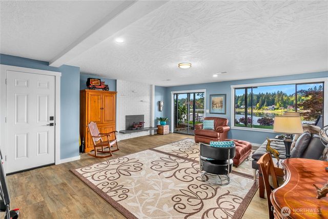 240 SE Mallard Beach Lane, Shelton, WA 98584