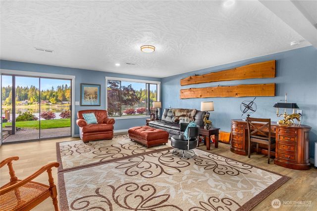 240 SE Mallard Beach Lane, Shelton, WA 98584