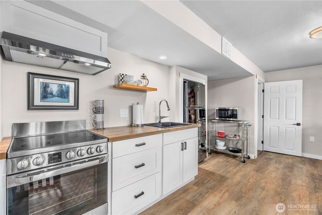 240 SE Mallard Beach Lane, Shelton, WA 98584