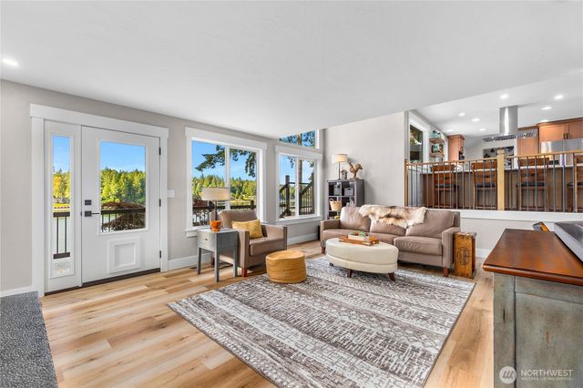 240 SE Mallard Beach Lane, Shelton, WA 98584